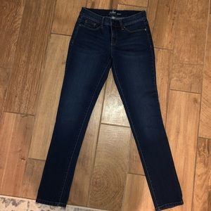 Soho New York and company skinny skinny jeans